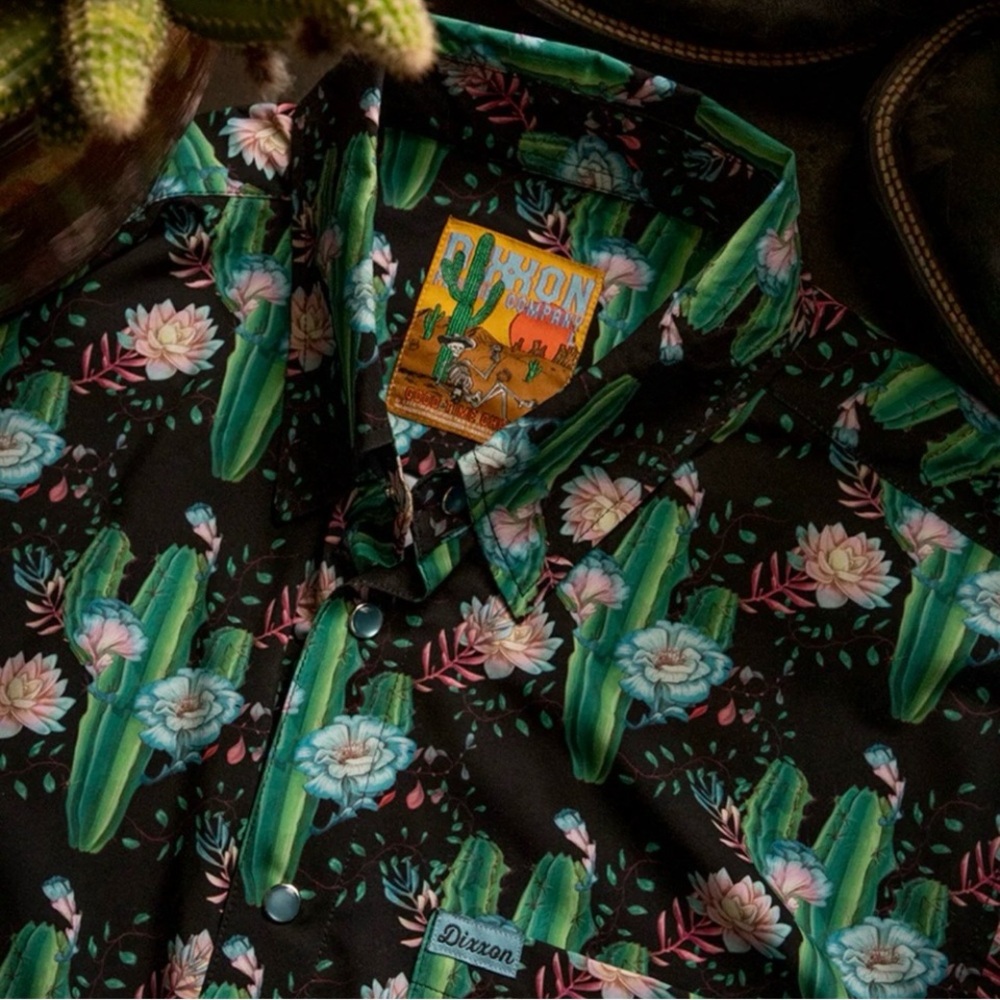SOLD 3 Dixxon Men's short sleeve party button down shirts lot all size XL - Picture 4 of 11